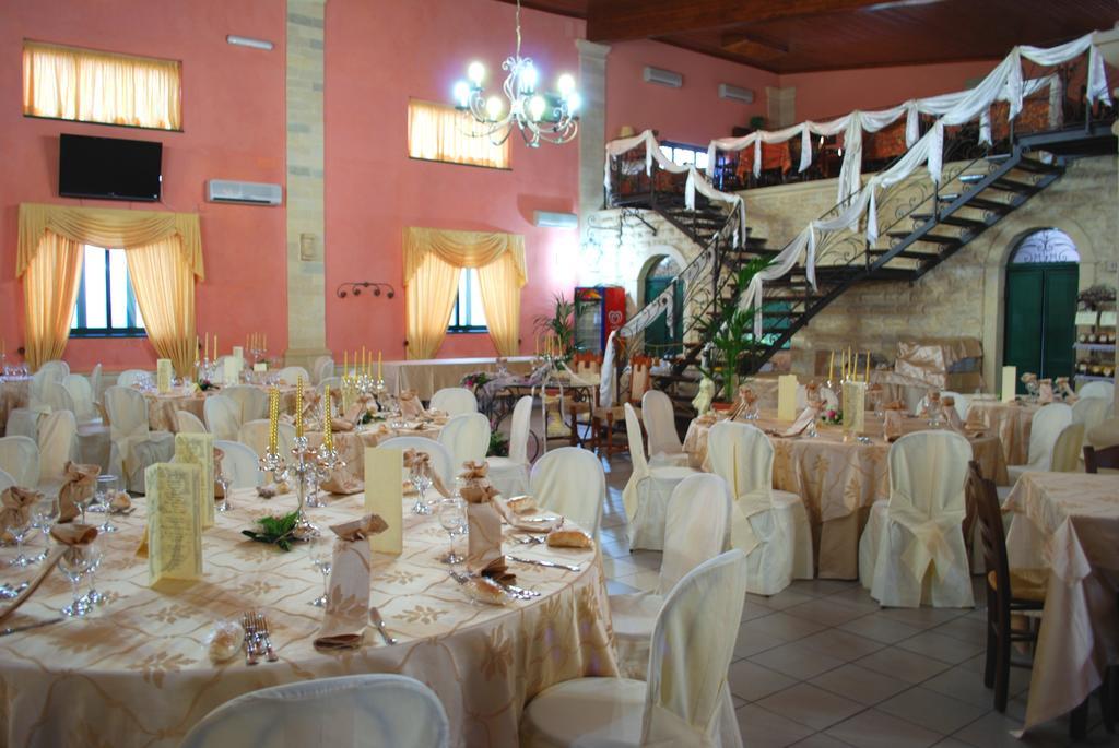 Villaggio Agrituristico Campanio Ferla Bagian luar foto