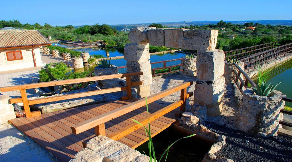 Villaggio Agrituristico Campanio Ferla Bagian luar foto